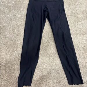 Old navy scalloped Hem Leggings size L